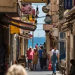 Отель Ribas