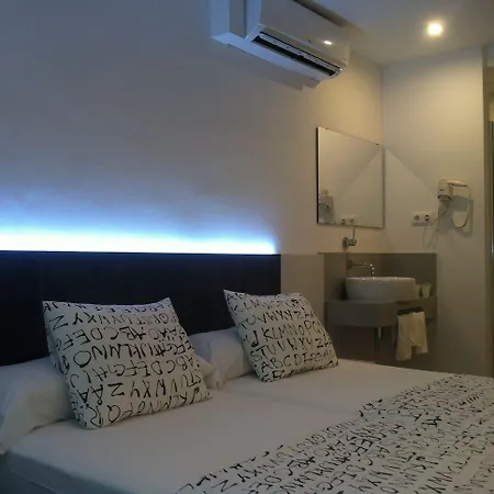 Ribas Λορέτ Ντε Μαρ